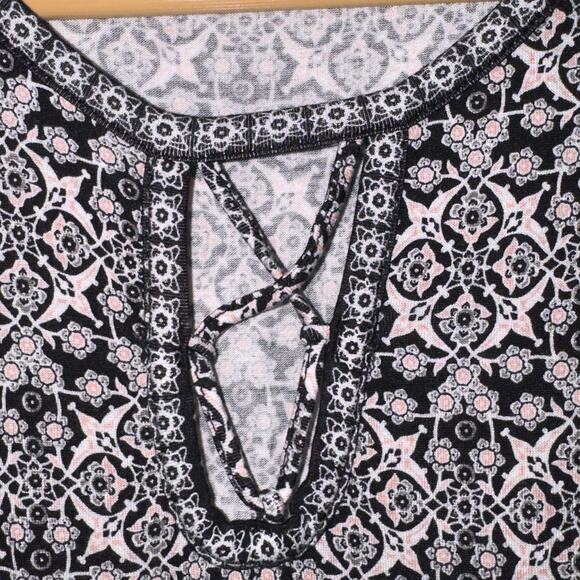 Max studio floral Geometric tank women’s size medium - Picture 5 of 8